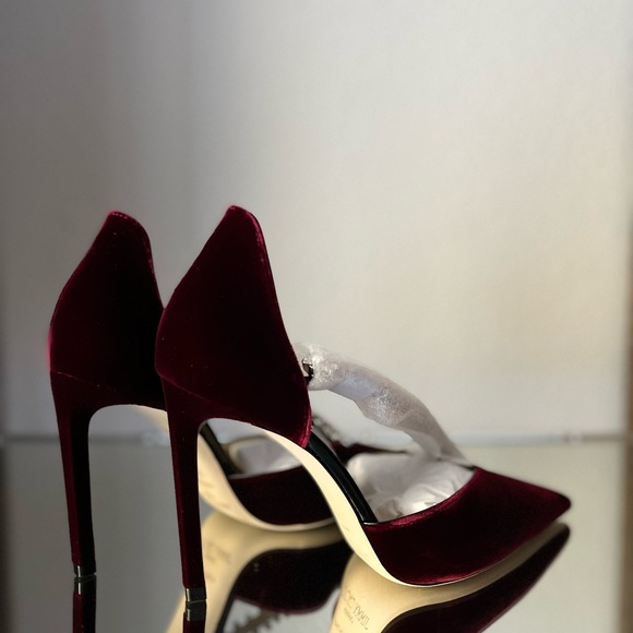 JIMMY CHOO Velvet Bee Pumps 100 36.5. Beautiful condition! - Picture 12 of 12